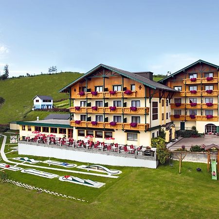 Ferienhotel Hofer Superior Strass im Attergau Exteriör bild